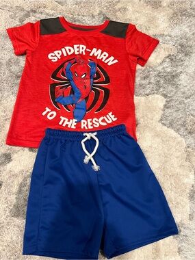 Spider-Man Boys' Tee and Shorts Set SIZE 5 GUC